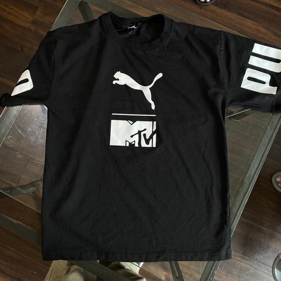 Puma tshirt - Picture 2 of 2